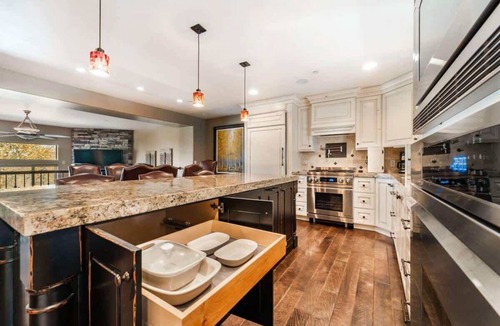 Bear Hollow Village House | Ski Haven: Elegant Townhome w/Private Hot Tub