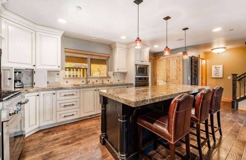 Bear Hollow Village House | Ski Haven: Elegant Townhome w/Private Hot Tub