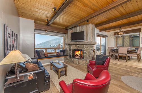 Big Sky Condo | Ski In/Ski Out Comfy Condo At Big Sky Resort! Mountain Views!