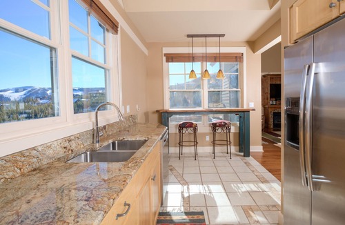 Saddle Ridge House | Ski-in/ski-out w/private hot tub in Moonlight basin - Saddle Ridge - Slopeside Luxury Chalet