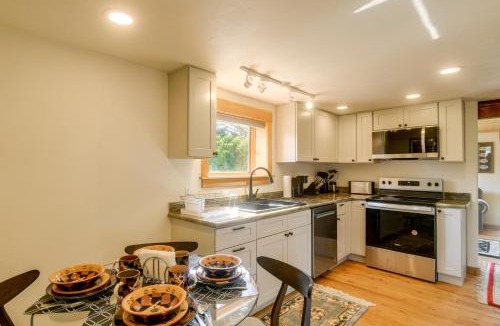 Ririe House | Ski & Soak: Gem 7 Mi to Kelly Canyon Ski Resort