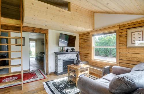 Ririe House | Ski & Soak: Gem 7 Mi to Kelly Canyon Ski Resort