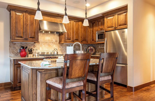 Ketchum House | SkiView Townhome 1C- New Listing! Close to Downtown & Pet Friendly