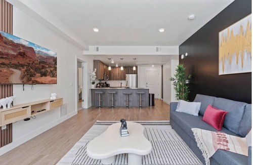 Downtown Salt Lake City Condo | Skyhouse by Stylish Stays