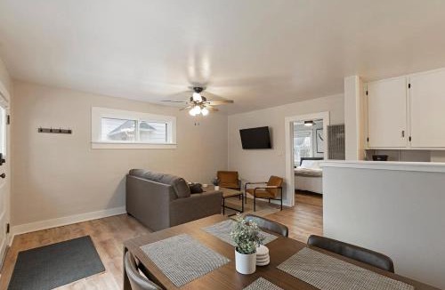 Rose Park House | Slant Streets Bungalow