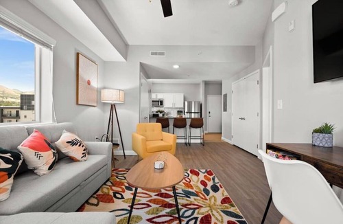 Central City Apartment | SLC - U of U - Hospital - Convention - Gym - Dining