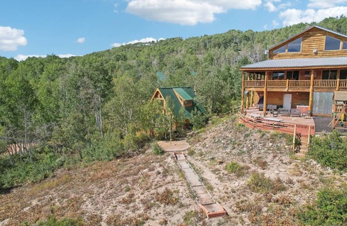 Tollgate Canyon Cabin | Sleeps 34! Grand Lodge + Bunkhouse, Hot Tub & Theater — 15 Min to Park City