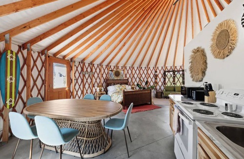 Lava Hot Springs RV Rental | Sleeps up to 30 people-Family Retreat! 5 Themed Yurts!