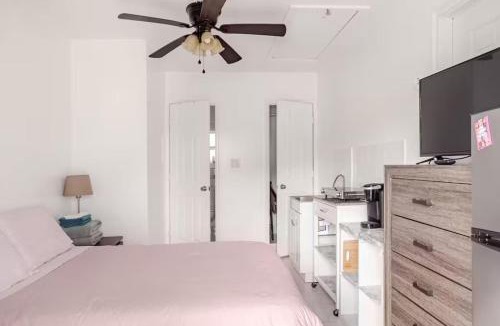Florida Ridge House | Small Studio apartment