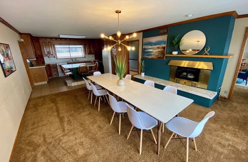 Burley House | Snake River Resort: Riverfront View & Access Boat Ramp, Docks, Boat Rentals.