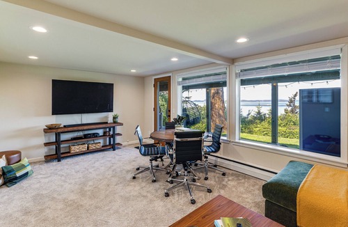 Anacortes House | Snow Goose Point: Stunning Views & New Hot Tub!