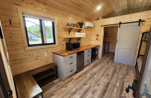 Essex Cabin | Snowslip cabin at Glacier Meadow RV Park with AC - Beautiful Mountain Views