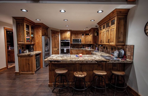 Irwin Cabin | Spacious 10 bed cabin in delightful Irwin!