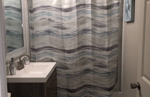 Mount Baker House | Spacious 2 bedroom unit in the heart of Seattle