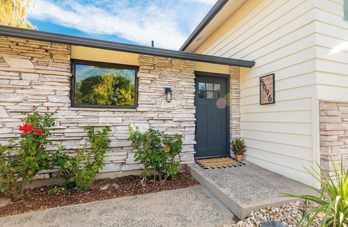 West Valley House | Spacious 4-bedroom house in fabulous Boise with 2 Primary Suites