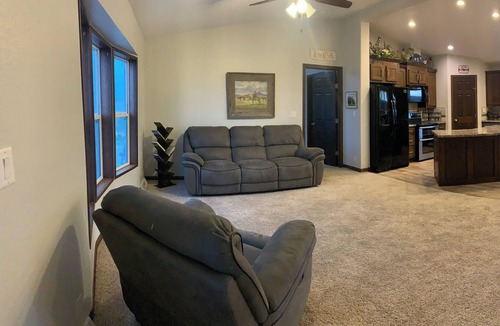 Powell House | Spacious 4-bedroom house in charming rural Powell with media and fitness room