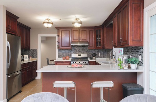 Oakridge House | Spacious 4BR w/Ensuites Mins to Downtown YVR UBC