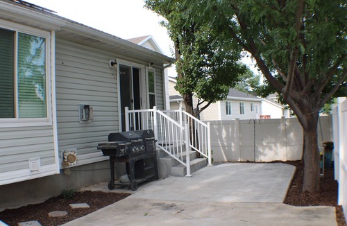 Stansbury Park House | Spacious 5-bedroom house in charming Stansbury Park with WiFi, AC