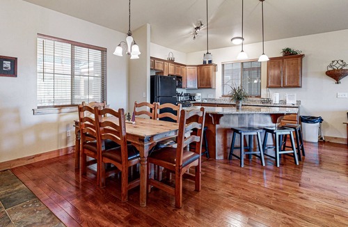 Bear Hollow Village Condo | Spacious condo w/community pool & hot tub, mountain views, centrally located