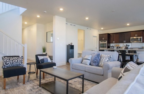 Middleton House | Spacious home near Boise, family/group stay.