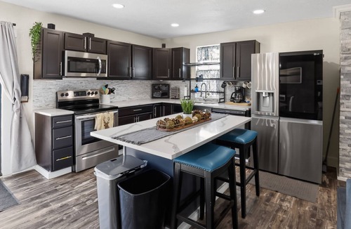 Clearfield House | Spacious Home Near Skiing & Hill AFB
