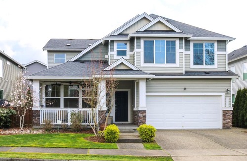 Kent House | Spacious Kent Home w/Patio Near SeaTac Airport