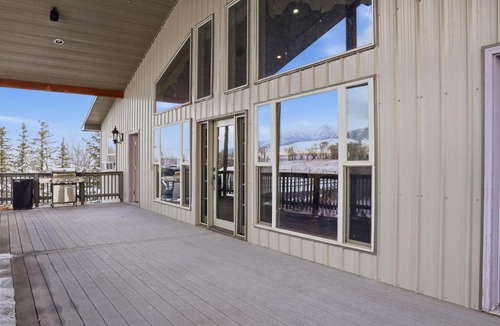 Cameron House | Spacious Retreat Near Yellowstone home