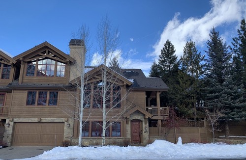 Ketchum House | Spacious Sun Valley Retreat - Hot Tub + Walk to River Run & Downtown