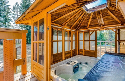 Parkdale House | Spacious Two-Story Home withPrivate Hot Tub, Free WiFi, & Game Room - Dogs OK