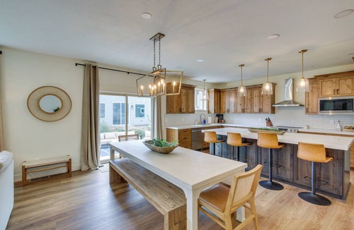 Garden City Cottage | Spacious Utah Home w/Hot Tub < 1 Mi to Bear Lake!