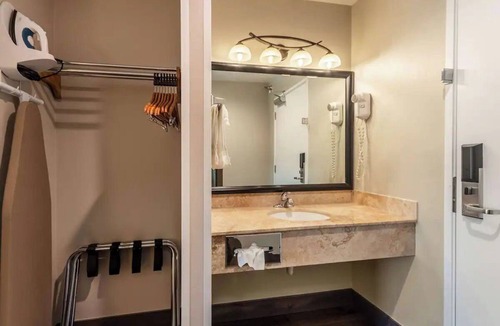 Rexburg Hotel | Stay Near Yellowstone Bear World w/Heated Pool & Free Breakfast