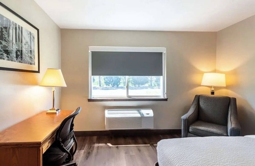 Rexburg Hotel | Stay Near Yellowstone Bear World w/Heated Pool & Free Breakfast