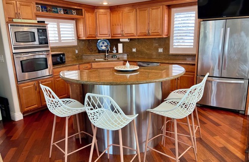 Silver Strand House | Steps from the beach See and hear the ocean from this beautiful beach house