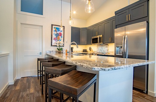 Warm Springs Condo | Steps to Free Shuttle 3-Min Ride to Ski Lifts & Ketchum