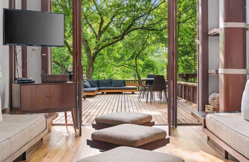 Eden Isle House | Stoneflower Cottage: Lake Access & Architectural