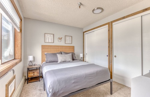 Government Camp Condo | Strategically located Condo close to slopes w/ heated outdoor pool