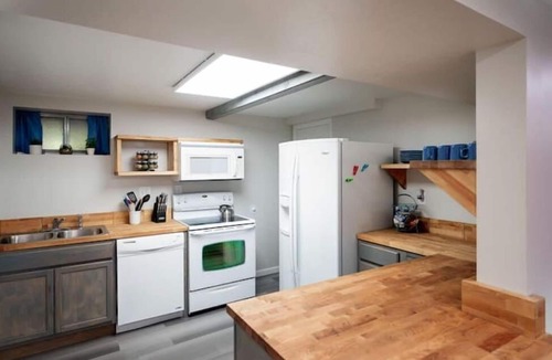 Washington Terrace Apartment | Strawberry Peaks Ogden 6 guests