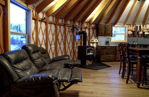 Boise County Cabin | Stunning Full Equipped Yurt with Sauna in Boise, Idaho