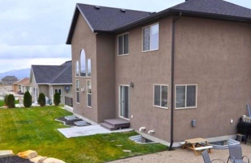 Saratoga Springs House | Stunning Home-Vivid Lake/MTN Views! Sleeps 14