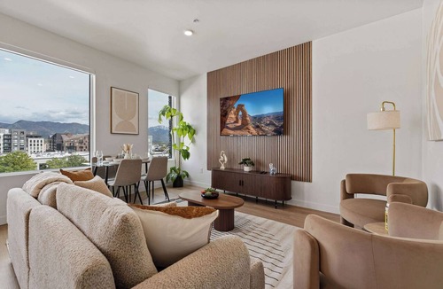 People's Freeway Apartment | Stylish 2-Bedroom, 2-Bath Salt Lake City Apartment with Balcony