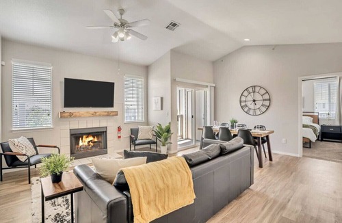 Clearfield Apartment | Stylish 2BR Apt with Twin over King Bunk, Pool, and Fitness Center, Close to Hill AFB