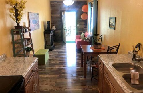 Palisades House | Stylish Tiny House Vacation Rental in Swan Valley, ID near Jackson Hole