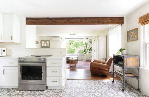 Genesee House | Stylish West Seattle Home w/Hot Tub & Lovely Yard