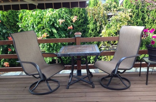 Colbert House | Suite Getaway at Green Bluff w/hot tub, BBQ, private garden and views!