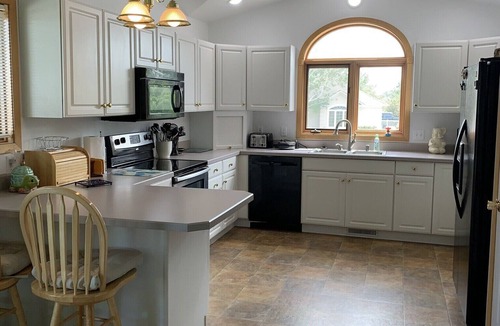 Billings House | Summer in Montana - the Cottage is ready for your stay!