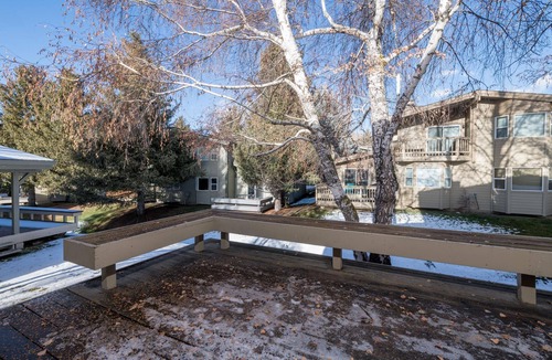 Sun Valley Condo | Summer Stays Available! 2-Bedroom Elkhorn Condo with Shared Pool and Hot Tub