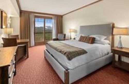 Cle Elum Hotel | Suncadia Resort Luxury Suite with Amazing Mountain Views