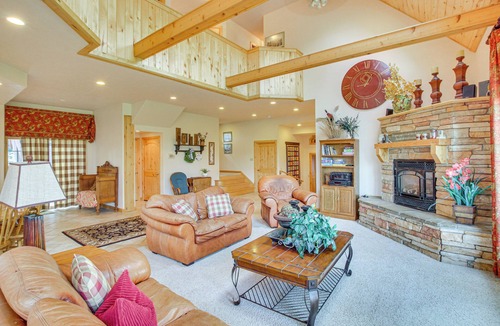 Oneida County House | 'Sunshine Ranch' in Idaho: Outdoor Living & Views!