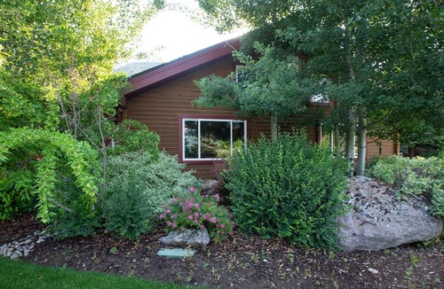 Irwin House | Swan Valley, ID Entire Adventure Lodge