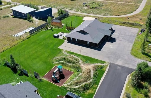 Leigh Creek Estates House | Teton Crest Lodge Sleeps 24, Reunions, Hot tub